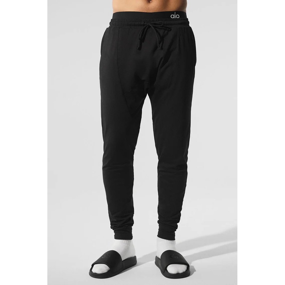 Alo Yoga Conquer Revitalize Pant Black Mens Medium M5070R Tapered Jogger Fleece